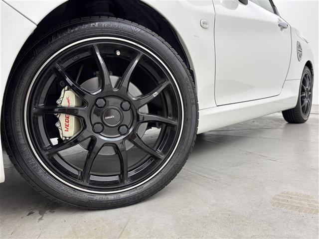 コペン ローブ 社外ディスプレイオーディオ バックカメラ カーボンリアウィング ロッソモデロツインマフラー デジタルルームミラー ETC 前後ドラレコ アイドリングストップ シートヒーター 社外16インチAW LED(41枚目)