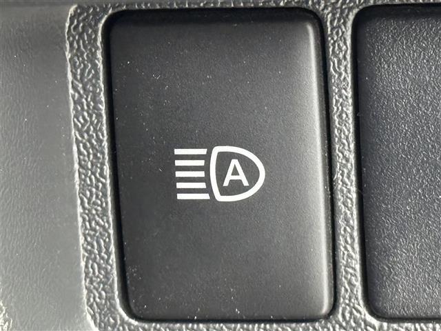 ハイエースバン スーパーGL ダーク プライムII 社外ナビ/フルセグTV 全方位カメラ ETC 衝突軽減ブレーキ レーンキープ アクセル踏み間違い防止 コーナーセンサー プッシュスタート 電動格納式ドアミラー 両側イージークローザードア LEDライト(8枚目)