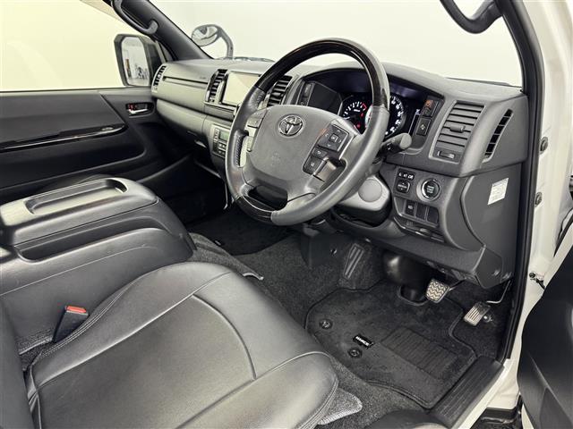 ハイエースバン スーパーGL ダーク プライムII 社外ナビ/フルセグTV 全方位カメラ ETC 衝突軽減ブレーキ レーンキープ アクセル踏み間違い防止 コーナーセンサー プッシュスタート 電動格納式ドアミラー 両側イージークローザードア LEDライト(23枚目)