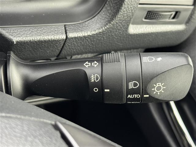 ハイエースバン スーパーGL ダーク プライムII 社外ナビ/フルセグTV 全方位カメラ ETC 衝突軽減ブレーキ レーンキープ アクセル踏み間違い防止 コーナーセンサー プッシュスタート 電動格納式ドアミラー 両側イージークローザードア LEDライト(27枚目)