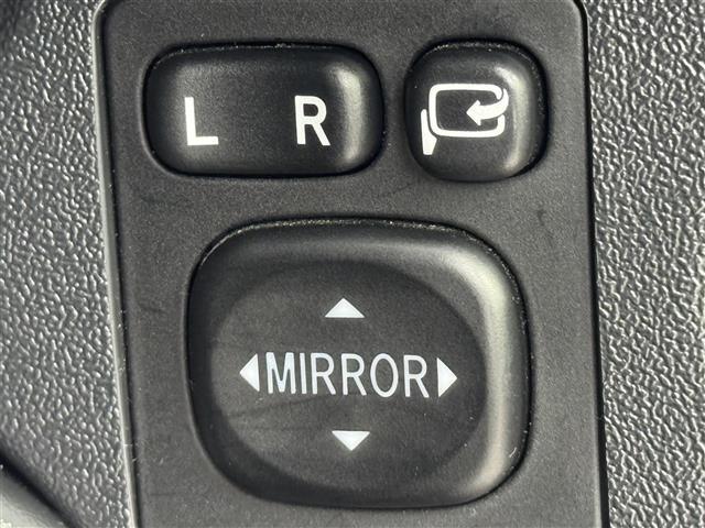 ハイエースバン スーパーGL ダーク プライムII 社外ナビ/フルセグTV 全方位カメラ ETC 衝突軽減ブレーキ レーンキープ アクセル踏み間違い防止 コーナーセンサー プッシュスタート 電動格納式ドアミラー 両側イージークローザードア LEDライト(28枚目)