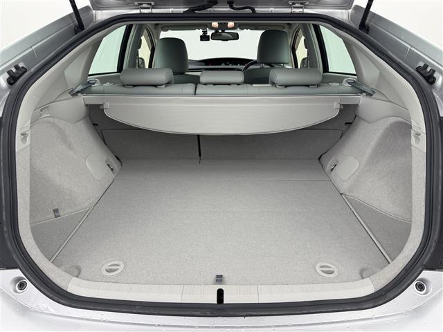 プリウス G 純正ナビ バックカメラ ビルトインETC 前後ドライブレコーダー クルーズコントロール ステアリングスイッチ プッシュスタート 電動格納式ドアミラー ハーフレザー パワーシート 純正17インチAW(16枚目)