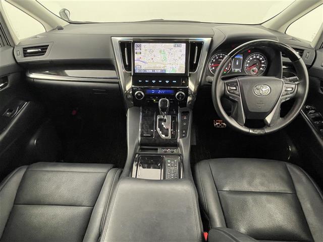 アルファード ２．５Ｓ　Ｃパッケージ　サンルーフ　モデリスタエアロ　後席モニター　純正１０型ナビ　トヨタセーフティセンス　アクセル踏み間違い防止　両側電動スライドドア　パワーバックドア　シートベンチレーション／ヒーター　３眼ＬＥＤライト（2枚目）