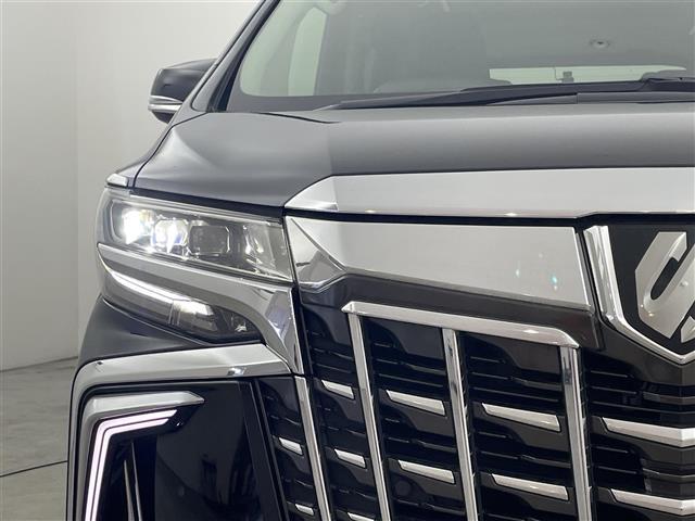 アルファード ２．５Ｓ　Ｃパッケージ　サンルーフ　モデリスタエアロ　後席モニター　純正１０型ナビ　トヨタセーフティセンス　アクセル踏み間違い防止　両側電動スライドドア　パワーバックドア　シートベンチレーション／ヒーター　３眼ＬＥＤライト（17枚目）