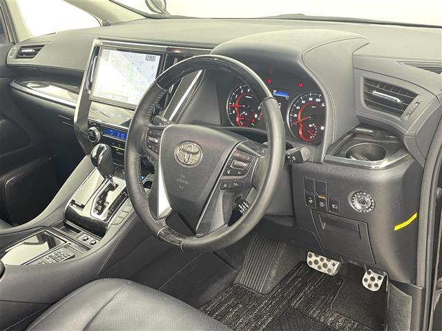 アルファード ２．５Ｓ　Ｃパッケージ　サンルーフ　モデリスタエアロ　後席モニター　純正１０型ナビ　トヨタセーフティセンス　アクセル踏み間違い防止　両側電動スライドドア　パワーバックドア　シートベンチレーション／ヒーター　３眼ＬＥＤライト（22枚目）