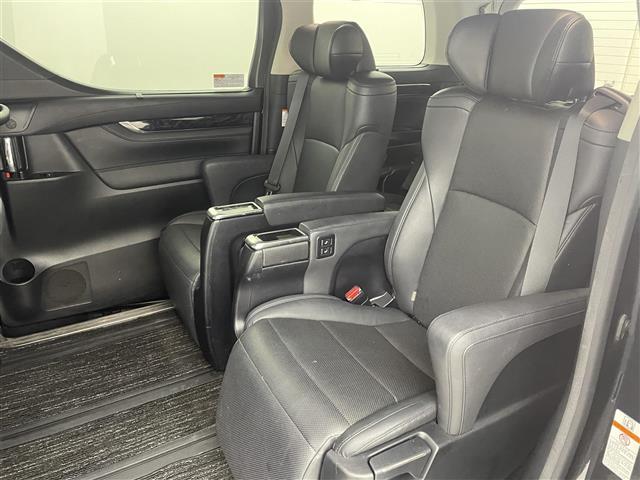 アルファード ２．５Ｓ　Ｃパッケージ　サンルーフ　モデリスタエアロ　後席モニター　純正１０型ナビ　トヨタセーフティセンス　アクセル踏み間違い防止　両側電動スライドドア　パワーバックドア　シートベンチレーション／ヒーター　３眼ＬＥＤライト（37枚目）