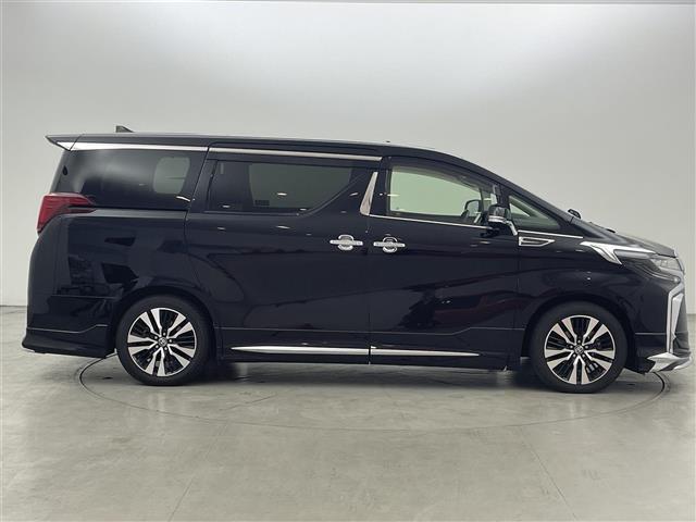 アルファード ２．５Ｓ　Ｃパッケージ　サンルーフ　モデリスタエアロ　後席モニター　純正１０型ナビ　トヨタセーフティセンス　アクセル踏み間違い防止　両側電動スライドドア　パワーバックドア　シートベンチレーション／ヒーター　３眼ＬＥＤライト（40枚目）