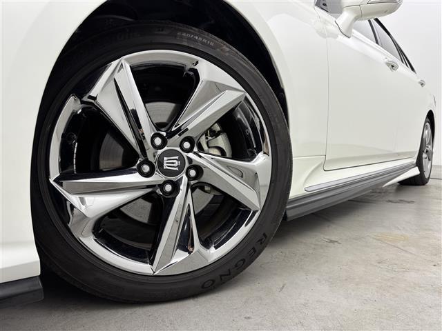 クラウンハイブリッド RSアドバンス サンルーフ 純正ナビ/フルセグTV バックカメラ ETC2.0 レーダークルーズコントロール トヨタセーフティセンス アクセル踏み間違い防止 HUD シートヒーター ステアリングヒーター ハーフレザー(41枚目)