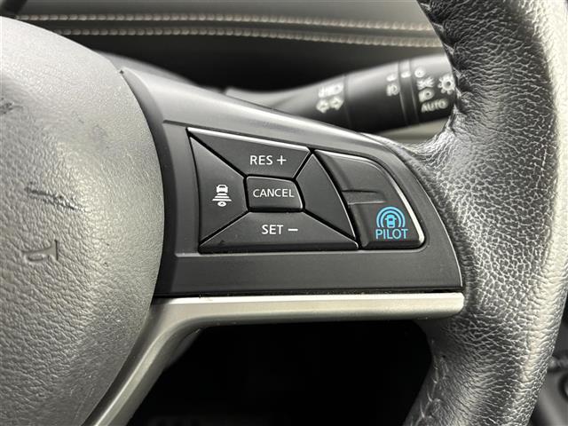 セレナ ハイウェイスター Vセレクション 後席モニター 社外ナビ 全方位 プロパイロット インテリジェントルームミラー エマージェンシーブレーキ 両側パワースライドドア ETC ドラレコ パーキングアシスト 防水シート コーナーセンサー(8枚目)