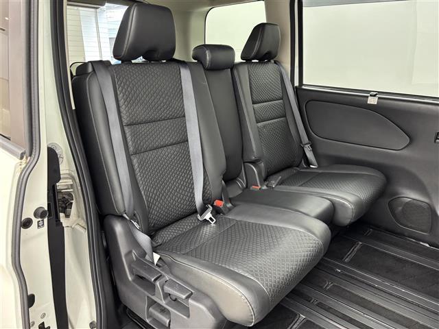 セレナ ハイウェイスター Vセレクション 後席モニター 社外ナビ 全方位 プロパイロット インテリジェントルームミラー エマージェンシーブレーキ 両側パワースライドドア ETC ドラレコ パーキングアシスト 防水シート コーナーセンサー(15枚目)