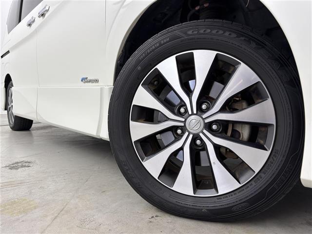 セレナ ハイウェイスター Vセレクション 後席モニター 社外ナビ 全方位 プロパイロット インテリジェントルームミラー エマージェンシーブレーキ 両側パワースライドドア ETC ドラレコ パーキングアシスト 防水シート コーナーセンサー(18枚目)