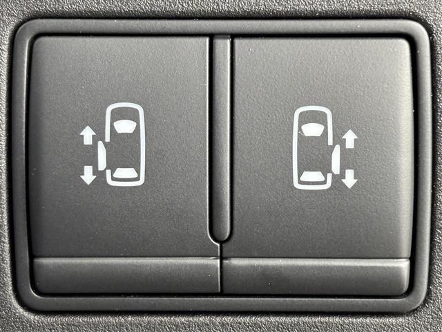 セレナ ハイウェイスター VセレクションII 純正9型ナビ/フルセグTV アラウンドビューモニター ドライブレコーダー クルーズコントロール コーナーセンサー エマージェンシーブレーキ パーキングアシスト 両側電動スライドドア 純正16インチAW(11枚目)