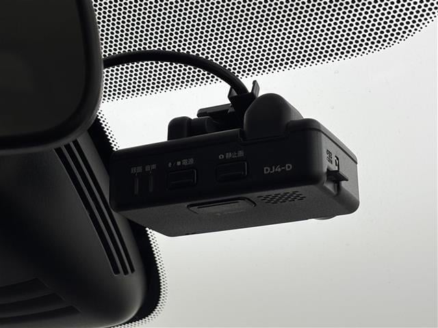 セレナ ハイウェイスター VセレクションII 純正9型ナビ/フルセグTV アラウンドビューモニター ドライブレコーダー クルーズコントロール コーナーセンサー エマージェンシーブレーキ パーキングアシスト 両側電動スライドドア 純正16インチAW(13枚目)