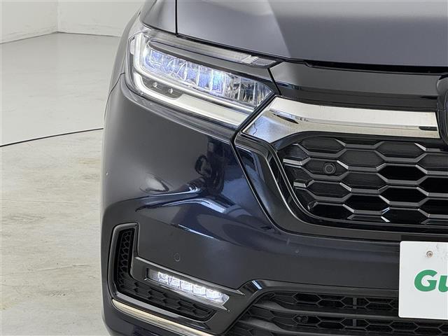 オデッセイハイブリッド ｅ：ＨＥＶアブソルート・ＥＸ　純正１０型ナビ／フルセグＴＶ　全方位カメラ　ＥＴＣ　レーダークルコン　コーナーセンサー　ホンダセンシング　衝突軽減ブレーキ　レーンキープ　ＢＳＭ　両側電動スライドドア　シートヒーター　パワーバックドア（17枚目）