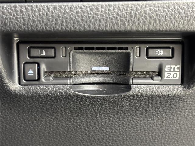 ハリアーハイブリッド Z レザーパッケージ モデリスタエアロ 純正12.3型ナビ 全方位カメラ JBL デジタルルームミラー トヨタセーフティセンス アクセル踏み間違い防止 パワーバックドア シートベンチレーション/ヒーター 純正19インチAW(11枚目)