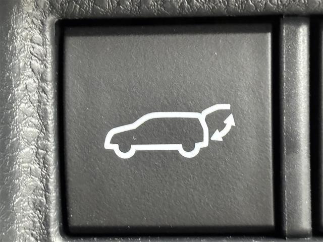 ハリアーハイブリッド Z レザーパッケージ モデリスタエアロ 純正12.3型ナビ 全方位カメラ JBL デジタルルームミラー トヨタセーフティセンス アクセル踏み間違い防止 パワーバックドア シートベンチレーション/ヒーター 純正19インチAW(30枚目)