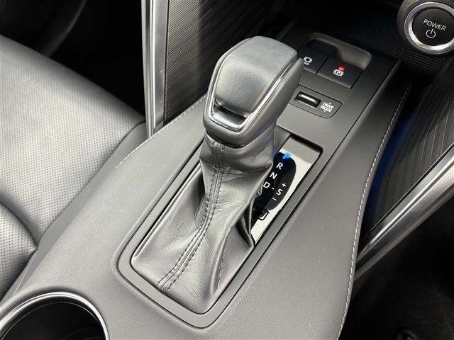 ハリアーハイブリッド Z レザーパッケージ モデリスタエアロ 純正12.3型ナビ 全方位カメラ JBL デジタルルームミラー トヨタセーフティセンス アクセル踏み間違い防止 パワーバックドア シートベンチレーション/ヒーター 純正19インチAW(32枚目)