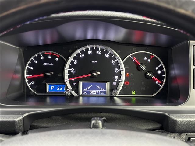 ハイエースバン スーパーＧＬ　ダーク　プライムＩＩ　後席モニター　純正ナビ／フルセグＴＶ　バックカメラ　ベッドキット　ビルトインＥＴＣ　衝突被害軽減ブレーキ　レーンキープ　両側電動スライドドア　排出ガス浄化装置　プッシュスタート　社外１５インチＡＷ（22枚目）