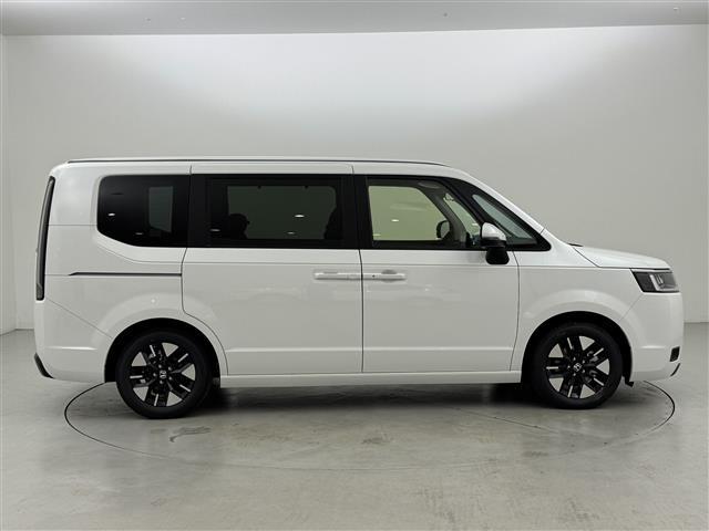 ステップワゴン ｅ：ＨＥＶエアー　ＥＸ　登録済未使用車　後席モニター　純正１１．４型ナビ　バックカメラ　ホンダセンシング　アクセル踏み間違い防止　パドルシフト　両側電動スライドドア　シートヒーター　パワーバックドア　純正１６インチＡＷ（40枚目）