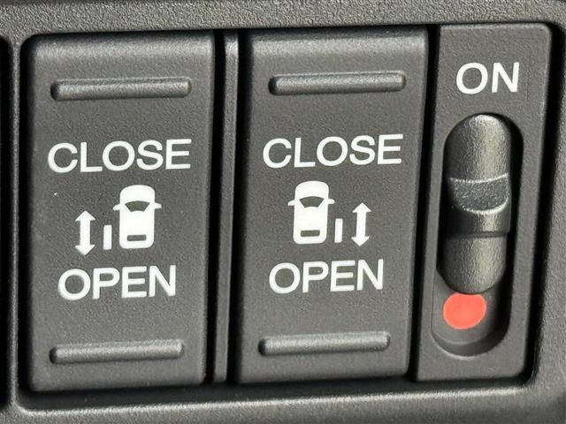 フリード ｅ：ＨＥＶエアー　ＥＸ　登録済未使用車　純正９型ナビ　バックカメラ　ホンダセンシング　レーダークルコン　衝突軽減ブレーキ　レーンキープ　アクセル踏み間違い防止　ＢＳＭ　両側電動スライドドア　シートヒーター　純正１５インチＡＷ（11枚目）