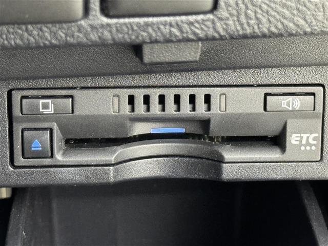 アルファード ２．５Ｓ　Ｃパッケージ　サンルーフ　純正ディスプレイオーディオナビ（ＢＴ　フルセグＴＶ）　バックカメラ　ビルトインＥＴＣ　トヨタセーフティセンス　シートベンチレーション　パワーシート　コーナーセンサー　オートライト（31枚目）