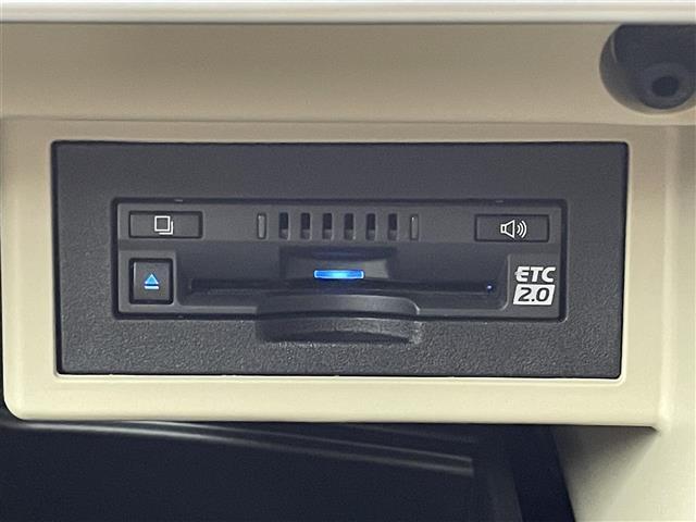 ランドクルーザープラド ＴＸ　Ｌパッケージ　マットブラックエディション　９インチＤＡ＋Ｔ－Ｃｏｎｎｅｃｔナビ　ＭｉｒａＣＡＳＴ　ＢＴ　ラジオ　パノラミックビューモニター　ムーンルーフ　トヨタセーフティセンス　レーダークルコン　ＥＴＣ２．０　寒冷地仕様　シートヒーター（11枚目）