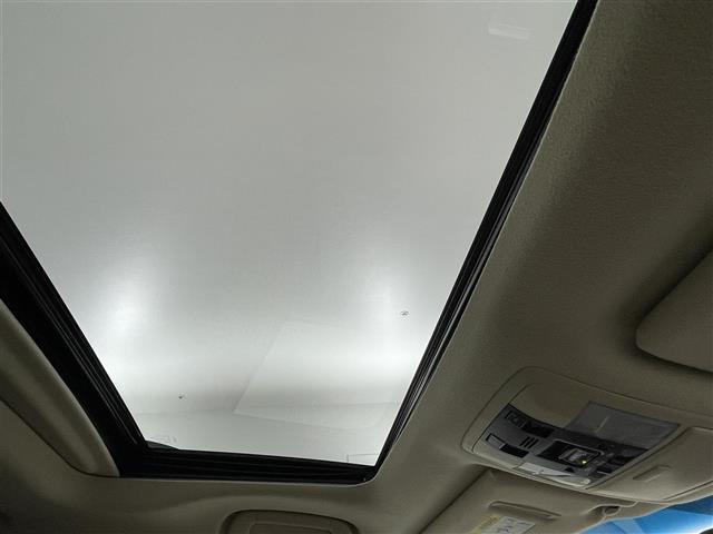 ランドクルーザープラド ＴＸ　Ｌパッケージ　マットブラックエディション　９インチＤＡ＋Ｔ－Ｃｏｎｎｅｃｔナビ　ＭｉｒａＣＡＳＴ　ＢＴ　ラジオ　パノラミックビューモニター　ムーンルーフ　トヨタセーフティセンス　レーダークルコン　ＥＴＣ２．０　寒冷地仕様　シートヒーター（31枚目）