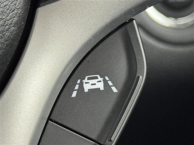 ソリオ ハイブリッドＭＺ　社外ディスプレイオーディオ（ＢＴ）　バックカメラ　両側パワースライドドア　衝突被害軽減ブレーキ　レーンアシスト　クルーズコントロール　コーナーセンサー　シートヒーター　ヘッドアップディスプレイ（9枚目）