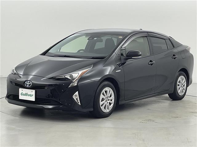 プリウス Ｓセーフティプラス　純正９型ナビ（ＣＤ　ＤＶＤ　ＢＴ　フルセグＴＶ）　バックカメラ　ビルトインＥＴＣ　ドライブレコーダー　トヨタセーフティセンス　プリクラッシュセーフティ　レーンキープアシスト　オートハイビーム（20枚目）