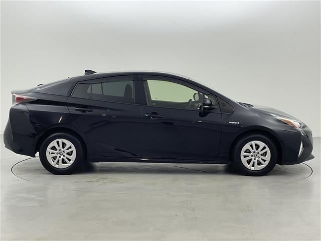 プリウス Ｓセーフティプラス　純正９型ナビ（ＣＤ　ＤＶＤ　ＢＴ　フルセグＴＶ）　バックカメラ　ビルトインＥＴＣ　ドライブレコーダー　トヨタセーフティセンス　プリクラッシュセーフティ　レーンキープアシスト　オートハイビーム（40枚目）