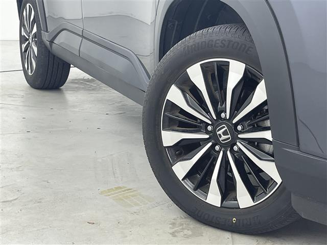 ＷＲ－Ｖ Ｚ　純正ナビ／フルセグＴＶ／ＢＴ　バックカメラ　ＥＴＣ　衝突軽減　レーダークルコン　レーンキープ　コーナーセンサー　アクセル踏み間違い　パドルシフト　オートライト　アイドリング　純正１７インチＡＷ　ＬＥＤ（18枚目）