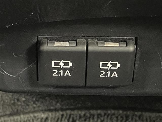 シエンタ ファンベースG 純正ナビ/フルセグTV バックカメラ ビルトインETC コーナーセンサー 衝突被害軽減ブレーキ レーンキープ アクセル踏み間違い防止 オートマチックハイビーム 両側電動スライドドア 純正15インチAW(30枚目)