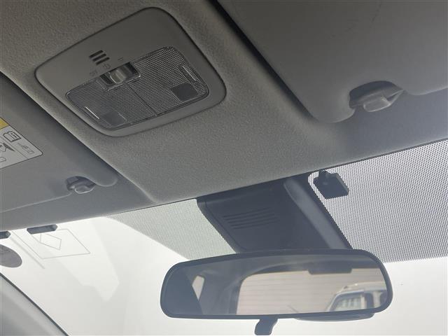 シエンタ ファンベースG 純正ナビ/フルセグTV バックカメラ ビルトインETC コーナーセンサー 衝突被害軽減ブレーキ レーンキープ アクセル踏み間違い防止 オートマチックハイビーム 両側電動スライドドア 純正15インチAW(33枚目)