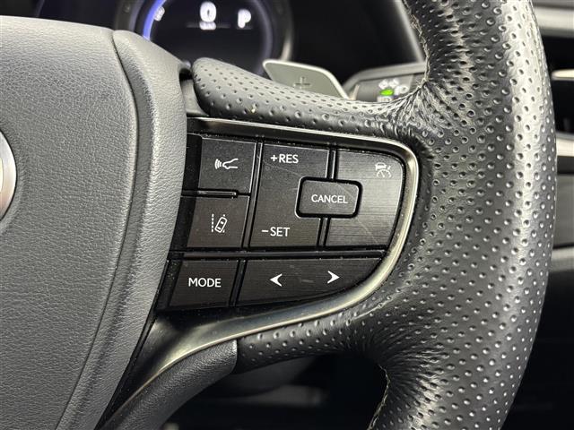 ＥＳ ＥＳ３００ｈ　Ｆスポーツ　サンルーフ　純正ナビ　バックカメラ　ＥＴＣ　衝突軽減　クルコン　レーンキープ　横滑り防止　ＢＳＭ　アクセル踏み間違い　パワーバックドア　シートヒーター　ハンドルヒーター　３眼ＬＥＤ　パドルシフト（8枚目）