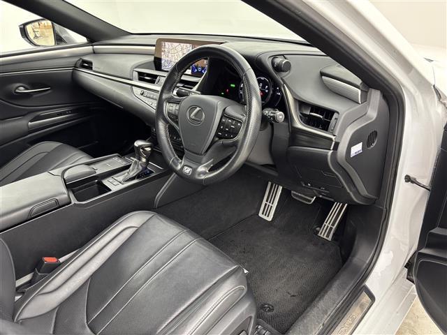 ＥＳ ＥＳ３００ｈ　Ｆスポーツ　サンルーフ　純正ナビ　バックカメラ　ＥＴＣ　衝突軽減　クルコン　レーンキープ　横滑り防止　ＢＳＭ　アクセル踏み間違い　パワーバックドア　シートヒーター　ハンドルヒーター　３眼ＬＥＤ　パドルシフト（22枚目）