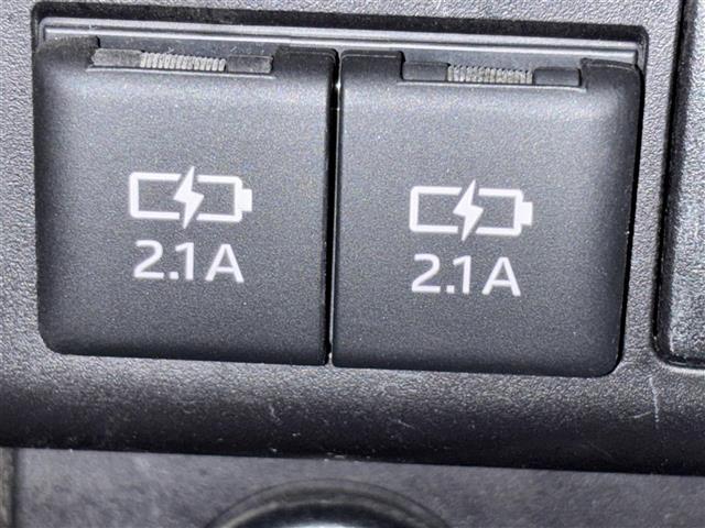 ヴォクシー ＺＳ　煌ＩＩ　後席モニター　両側パワースライドドア　純正１０型ナビ／フルセグＴＶ／ＢＴ　バックカメラ　ＥＴＣ　クルコン　衝突軽減　レーンキープ　コーナーセンサー　アイドリング　オートハイビーム　純正１６インチＡＷ（32枚目）