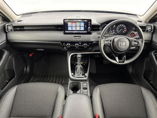 ヴェゼル ｅ：ＨＥＶ　Ｚ　純正９型ナビ　バックカメラ　ワイヤレス充電　ＥＴＣ　前後ドラレコ　衝突軽減　レーダークルコン　レーンキープ　コーナーセンサー　パワーバックドア　ダウンヒルアシスト　シートヒーター　純正１８インチＡＷ（2枚目）