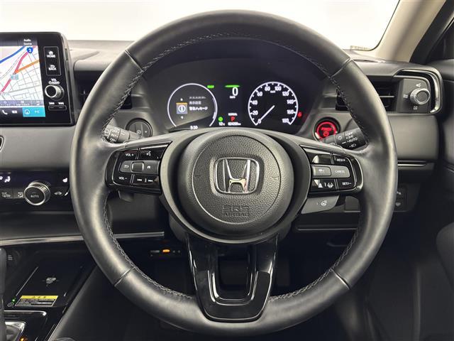 ヴェゼル ｅ：ＨＥＶ　Ｚ　純正９型ナビ　バックカメラ　ワイヤレス充電　ＥＴＣ　前後ドラレコ　衝突軽減　レーダークルコン　レーンキープ　コーナーセンサー　パワーバックドア　ダウンヒルアシスト　シートヒーター　純正１８インチＡＷ（23枚目）