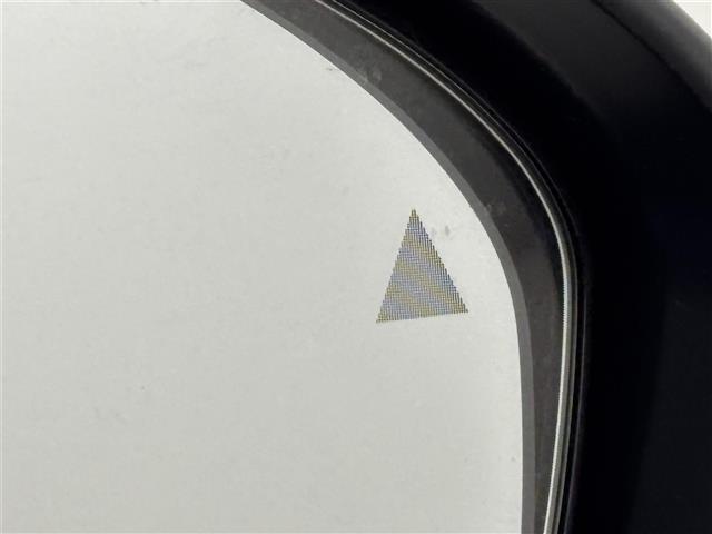 ノート Ｘ　純正ナビ　全方位カメラ　エマージェンシーブレーキ　レーンアシスト　ＢＳＭ　プロパイロット　アイドリングストップ　ドライブモード　デジタルルームミラー　置くだけ充電　ＥＴＣ　ドラレコ　純正アルミホイール（10枚目）