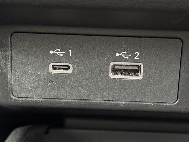 ノート Ｘ　純正ナビ　全方位カメラ　エマージェンシーブレーキ　レーンアシスト　ＢＳＭ　プロパイロット　アイドリングストップ　ドライブモード　デジタルルームミラー　置くだけ充電　ＥＴＣ　ドラレコ　純正アルミホイール（32枚目）