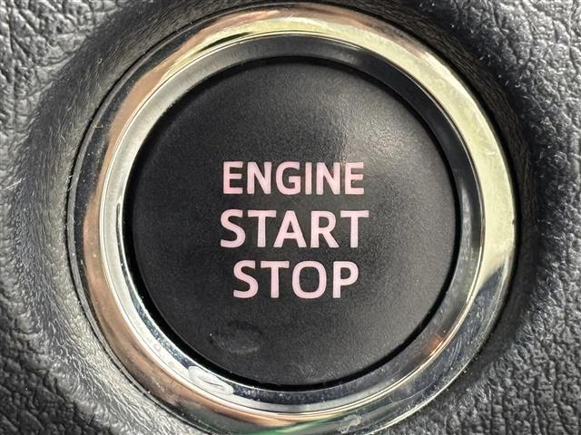 シエンタ Ｇ　クエロ　純正ナビ／フルセグＴＶ／ＢＴ　バックカメラ　ＥＴＣ　ドラレコ　両側パワースライドドア　衝突軽減　レーンキープ　コーナーセンサー　横滑り防止　オートハイビーム　アイドリング　ＬＥＤ　オートライト（30枚目）