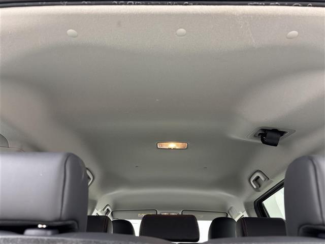 シエンタ Ｇ　クエロ　純正ナビ／フルセグＴＶ／ＢＴ　バックカメラ　ＥＴＣ　ドラレコ　両側パワースライドドア　衝突軽減　レーンキープ　コーナーセンサー　横滑り防止　オートハイビーム　アイドリング　ＬＥＤ　オートライト（33枚目）