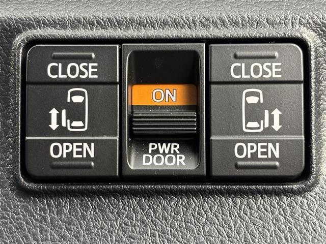 シエンタ Ｇ　純正ナビ／フルセグＴＶ／ＢＴ　全方位　両側パワースライドドア　ビルトインＥＴＣ　衝突軽減　レーンキープ　コーナーセンサー　横滑り防止　アイドリング　オートハイビーム　ＬＥＤ　革巻きステアリング（7枚目）