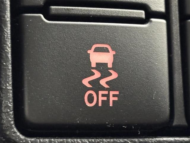 シエンタ Ｇ　純正ナビ／フルセグＴＶ／ＢＴ　全方位　両側パワースライドドア　ビルトインＥＴＣ　衝突軽減　レーンキープ　コーナーセンサー　横滑り防止　アイドリング　オートハイビーム　ＬＥＤ　革巻きステアリング（14枚目）