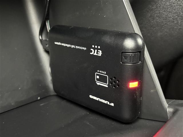 Ｎ－ＢＯＸカスタム ターボ　社外ナビ／フルセグＴＶ／ＢＴ　バックカメラ　両側パワースライドドア　ＥＴＣ　ドラレコ　レーダークルコン　衝突軽減　レーンキープ　コーナーセンサー　アクセル踏み間違い　シートヒーター　純正１５インチＡＷ（8枚目）