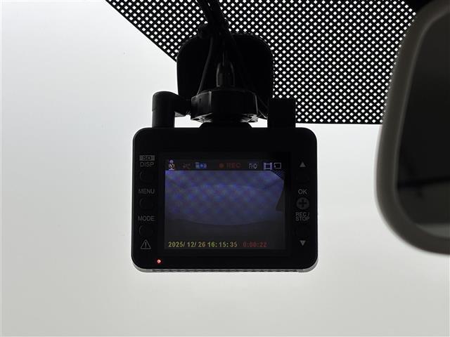 アルトラパン Ｇ　社外ナビ／フルセグＴＶ／ＢＴ　バックカメラ　ＥＴＣ　前後ドラレコ　デュアルセンサーブレーキサポート　レーンキープ　コーナーセンサー　横滑り防止　アイドリング　アクセル踏み間違い　シートヒーター（9枚目）