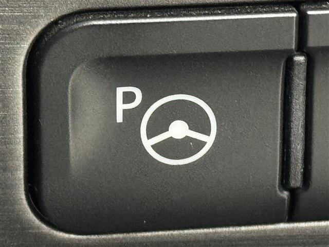 プリウス Aツーリングセレクション・ブラックエディション TRDエアロ 純正ディスプレイオーディオ ナビキット フルセグ 全方位カメラ パワーシート シートヒーター AC100Vコンセント パーキングアシスト HUD 衝突軽減 LDA ソナー BSM ETC(6枚目)