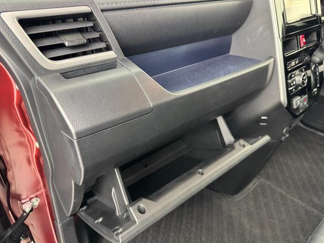 ルーミー カスタムＧ　純正７型ナビ（ＣＤ　ＤＶＤ　ＢＴ　フルセグ）　全方位カメラ　ＥＴＣ　前後ドライブレコーダー　衝突被害軽減ブレーキ　レーンキープアシスト　コーナーセンサー　クルーズコントロール　オートライト　ＬＥＤ（72枚目）