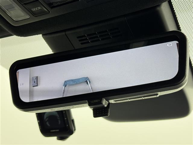 ヴォクシー Ｓ－Ｚ　後席モニター　純正ナビ　全方位　デジタルルームミラー　両側パワースライドドア　ドラレコ　ＥＴＣ　ＢＳＭ　衝突軽減　レーダークルコン　レーンキープ　コーナーセンサー　パワーバックドア　パーキングアシスト（9枚目）