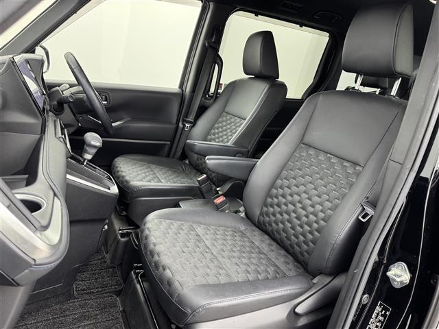 ヴォクシー Ｓ－Ｚ　後席モニター　純正ナビ　全方位　デジタルルームミラー　両側パワースライドドア　ドラレコ　ＥＴＣ　ＢＳＭ　衝突軽減　レーダークルコン　レーンキープ　コーナーセンサー　パワーバックドア　パーキングアシスト（34枚目）